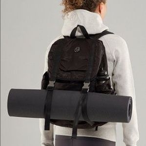 Lululemon classic black sinched backpack, unisex